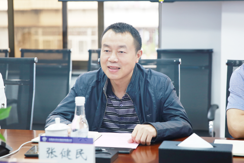 1631262732852717.jpg 790A7233.JPG